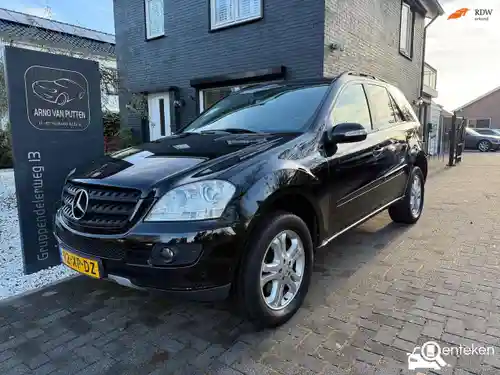 Mercedes-Benz ML 350 2005