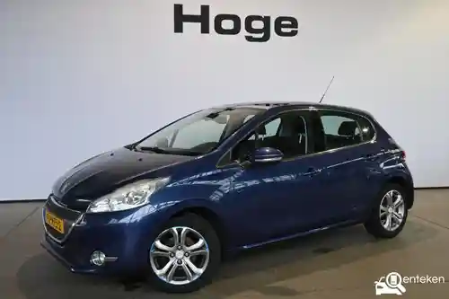 Peugeot 208 1.2 PureTech 82 2012