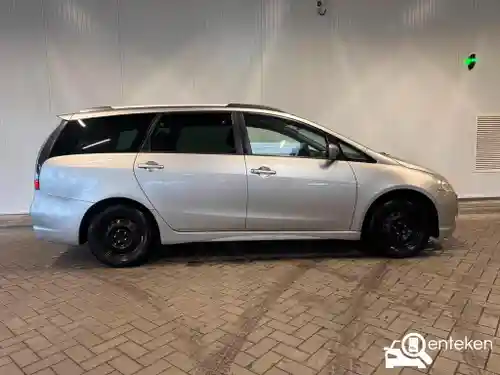 Mitsubishi Grandis 2.4 2008
