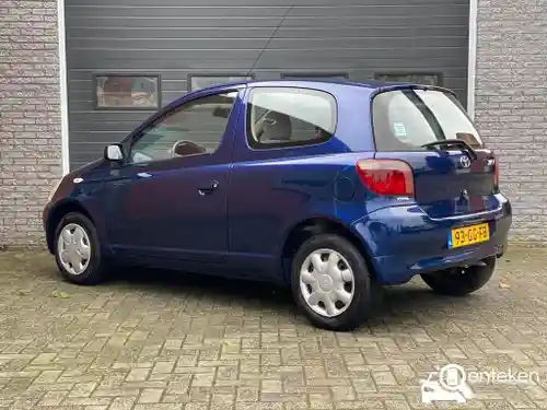 Toyota Yaris 1.3 2000