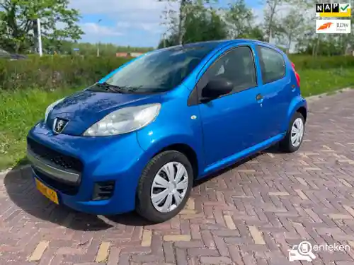 Peugeot 107 1.0 70 2011