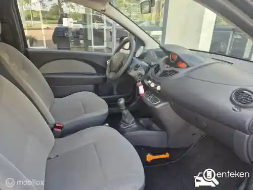 Renault Twingo 1.2 LEV 16V 75 2011
