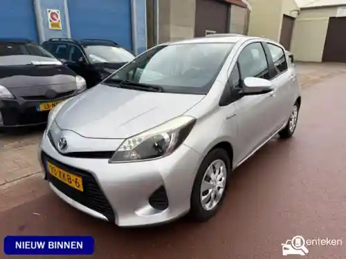 Toyota Yaris 1.5 Hybrid 2012