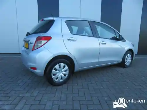 Toyota Yaris 1.0 2013