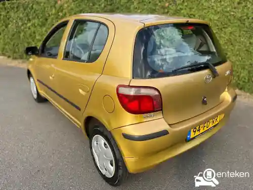 Toyota Yaris 1.3 2000