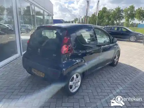 Peugeot 107 1.0 68 2012