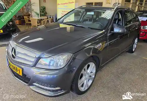 Mercedes-Benz C 180 BlueEFFICIENCY T-model 2012