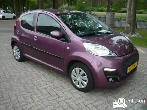 Peugeot 107 1.0 68 2013