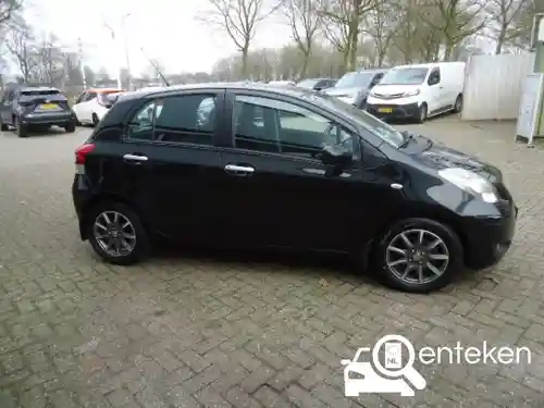 Toyota Yaris 1.33 2010