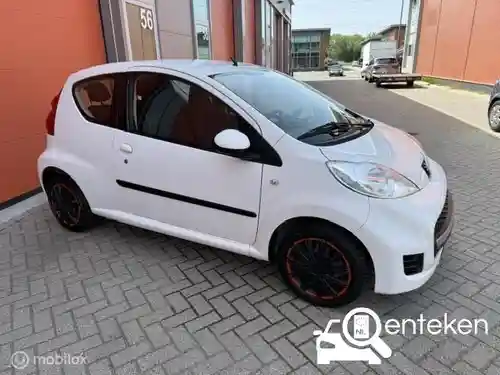 Peugeot 107 1.0 70 2010