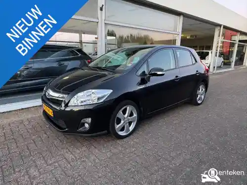 Toyota Auris 1.8 Hybrid 2011