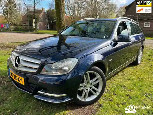 Mercedes-Benz C 180 BlueEFFICIENCY T-model 2012