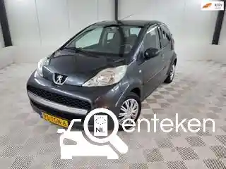 Peugeot 107 1.0 70 2012