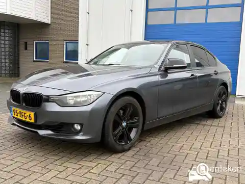BMW 320i 2012