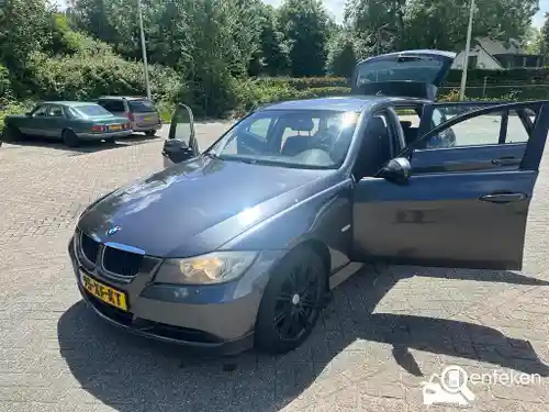 BMW 318i Touring 2007