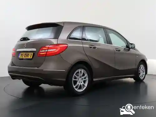 Mercedes-Benz B 180 BlueEFFICIENCY 2012