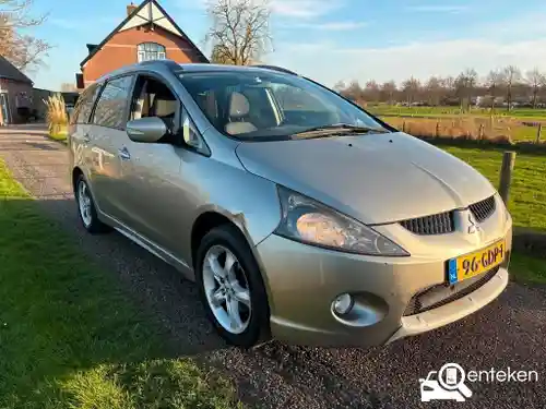 Mitsubishi Grandis 2.4 2008