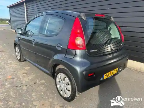 Peugeot 107 1.0 70 2010