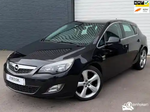 Opel Astra 1.4 Turbo 2011