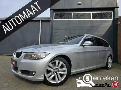 BMW 320i Touring 2011