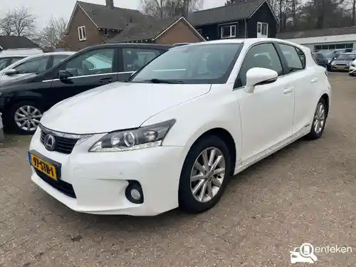 Lexus CT 200h 2011