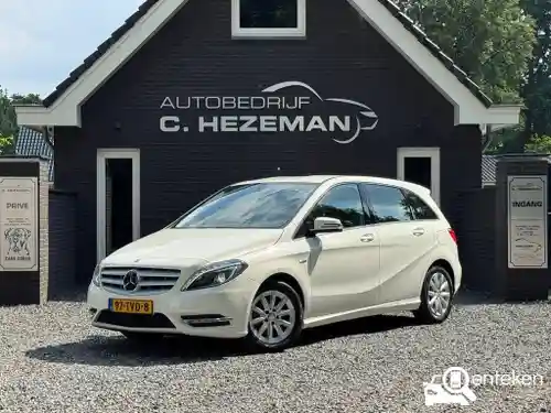 Mercedes-Benz B 180 BlueEFFICIENCY 2012