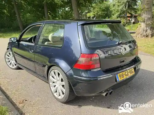 VW Golf 2.3 V5 2001