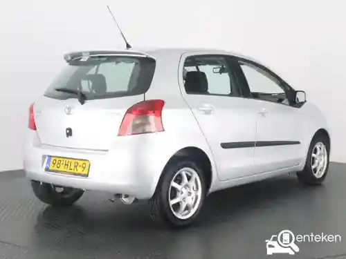 Toyota Yaris 1.3 2009