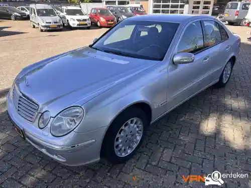 Mercedes-Benz E 240 2002