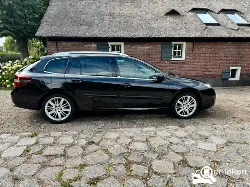 Renault Laguna Grandtour TCe 205 2010