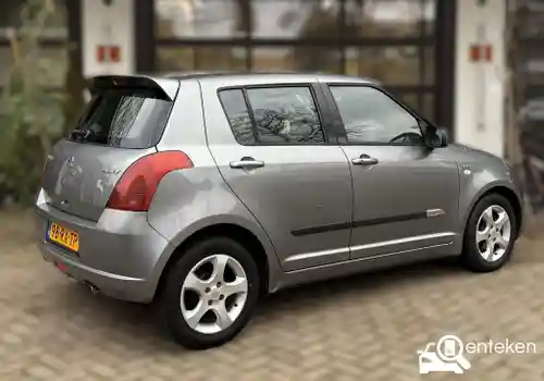 Suzuki Swift 1500 2005