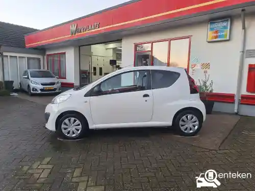 Peugeot 107 1.0 68 2012