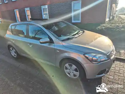 KIA cee´d 1.4 ISG 2010