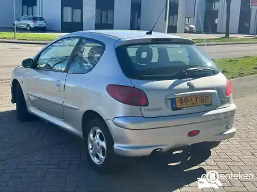 Peugeot 206 75 2003