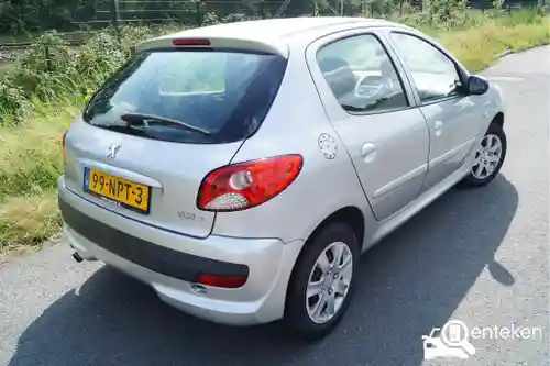Peugeot 206 75 2010