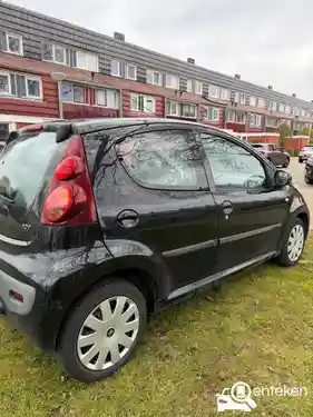 Peugeot 107 1.0 68 2012