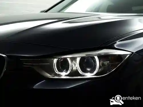 BMW 320i 2013