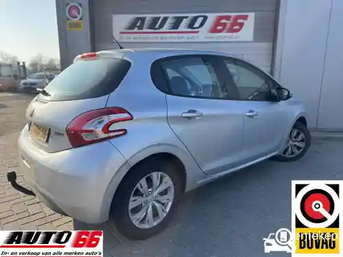 Peugeot 208 1.2 PureTech 82 2013