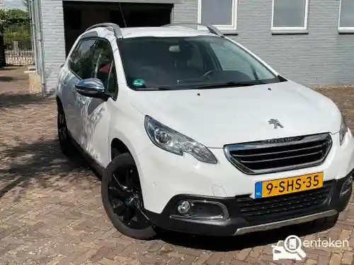 Peugeot 2008 120 VTi 2013