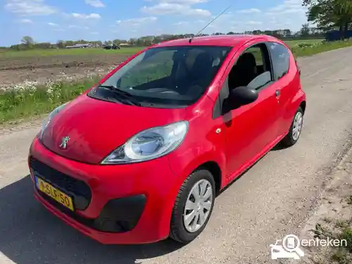 Peugeot 107 1.0 68 2013
