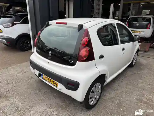 Peugeot 107 1.0 68 2013