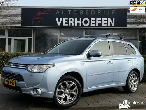 Mitsubishi Outlander 2.0 Plug-In Hybrid 2013