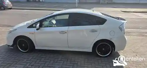 Toyota Prius 1.8 Plug-In Hybrid 2013