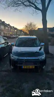 Mitsubishi Outlander 2.0 Plug-In Hybrid 2013