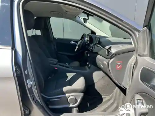 Mercedes-Benz B 180 2013