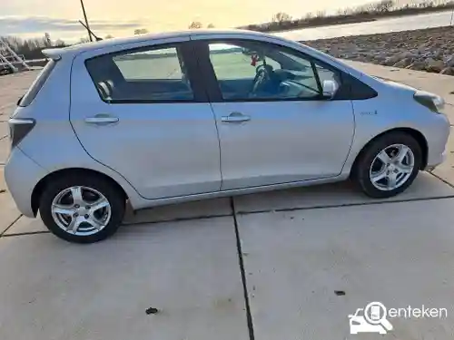 Toyota Yaris 1.5 Hybrid 2014