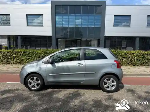 Toyota Yaris 1.3 2006