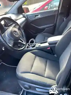 Mercedes-Benz B 200 BlueEFFICIENCY 2012