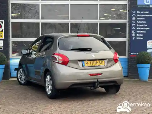 Peugeot 208 1.2 PureTech 82 2013