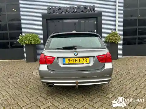 BMW 320d Touring 2010